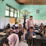 Polsek Lembar Pastikan Program Makan Bergizi Gratis Berjalan Aman dan Lancar