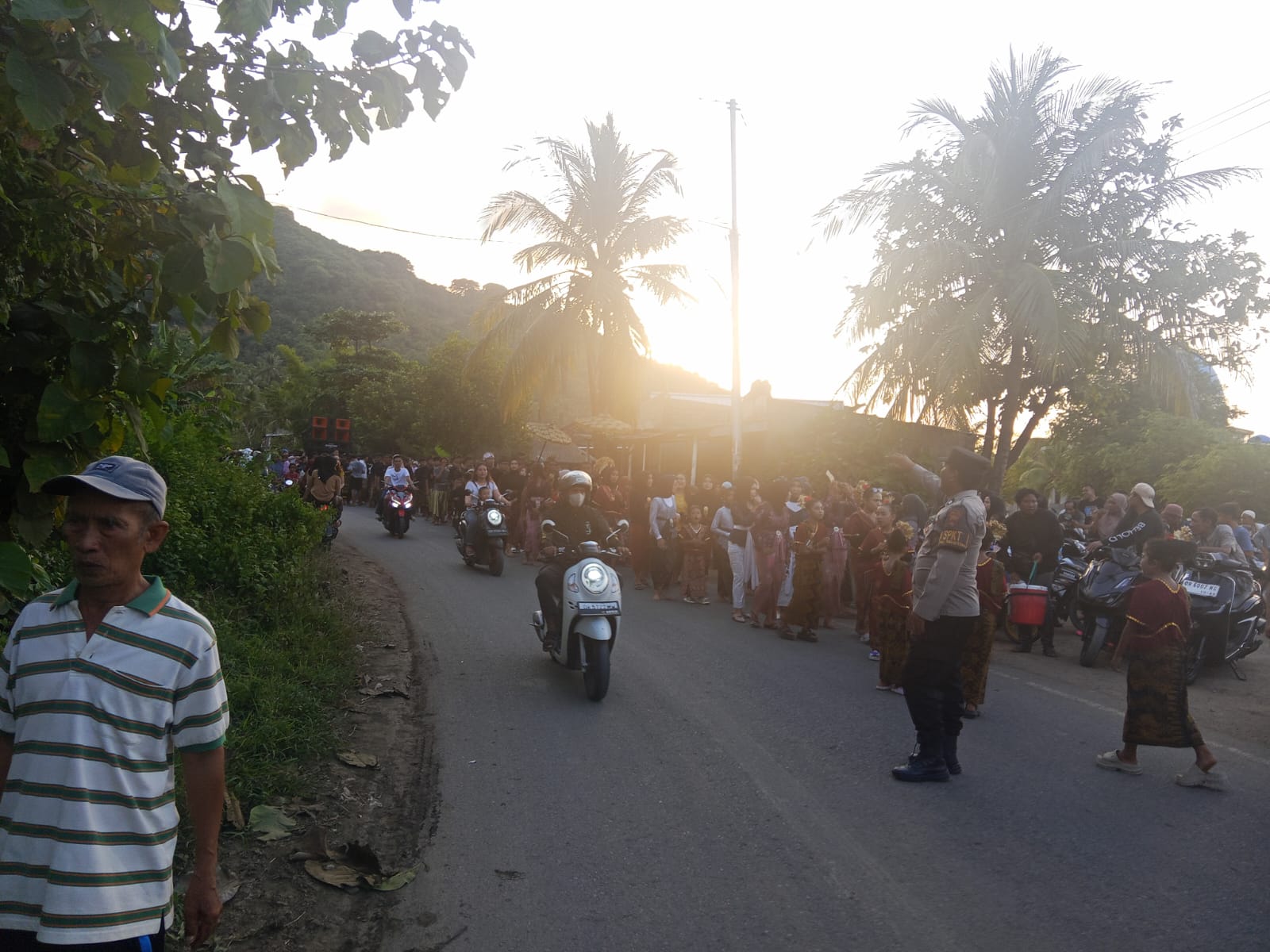 Polsek Sekotong Kawal Ketat Tradisi Adat Nyongkolan, Pastikan Keamanan dan Ketertiban Terjaga