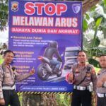 Satlantas Polres Lombok Barat Gencar Pasang Spanduk Himbauan Keselamatan Berlalu Lintas