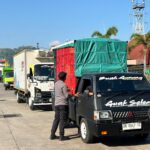 Pengamanan Ketat Bongkaran KMP SURYA 777 di Pelabuhan Lembar Berjalan Lancar