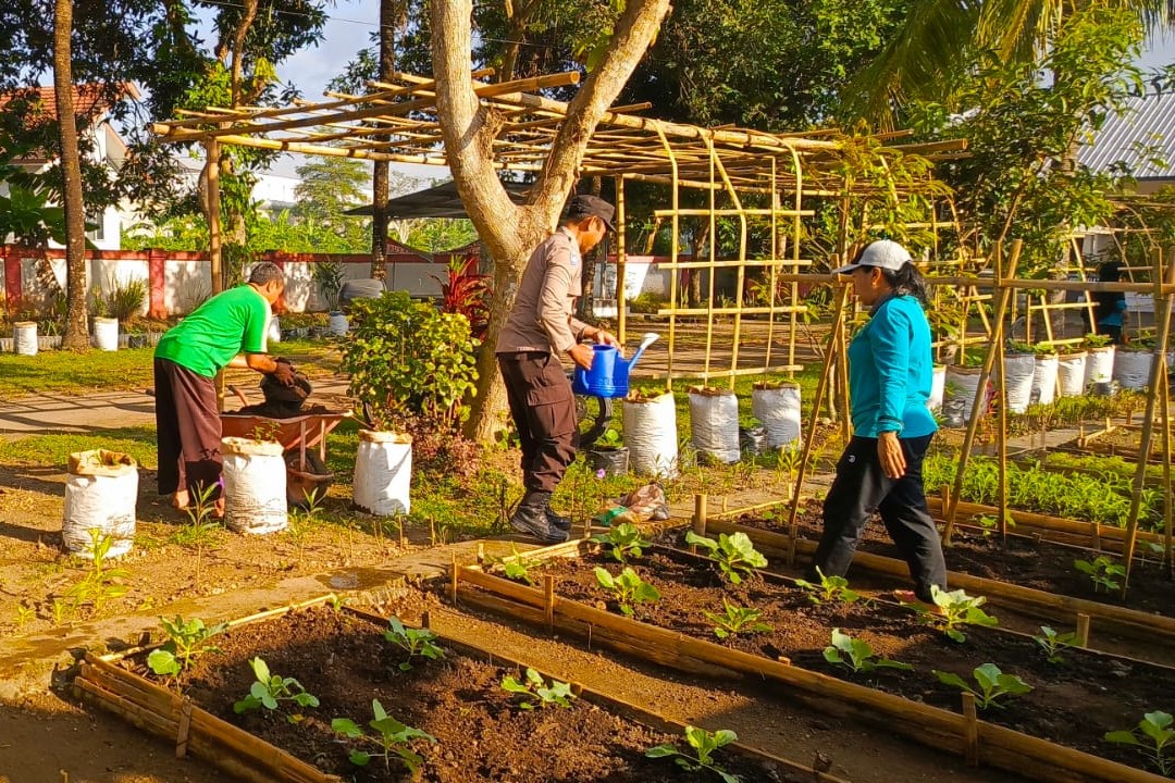 Kunjungan Polri ke BPP Kuripan Jadi Contoh Kolaborasi Ketahanan Pangan Desa
